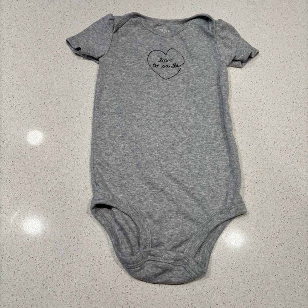 6 PIECE BUNDLE! Carter’s 24 months